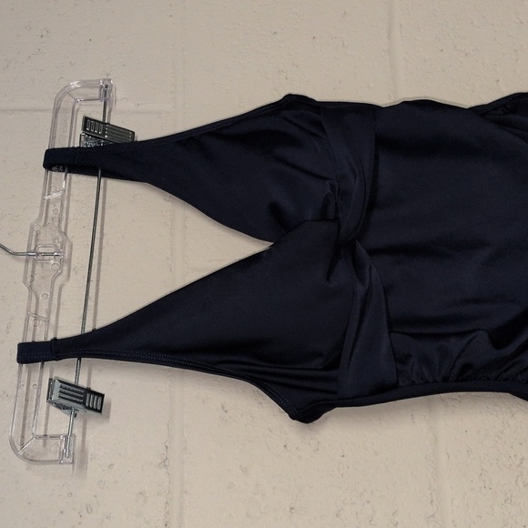 Women's Navy Blue One Piece Adjustable Strap Slimming Swimsuit Size Small - Picture 2 of 6